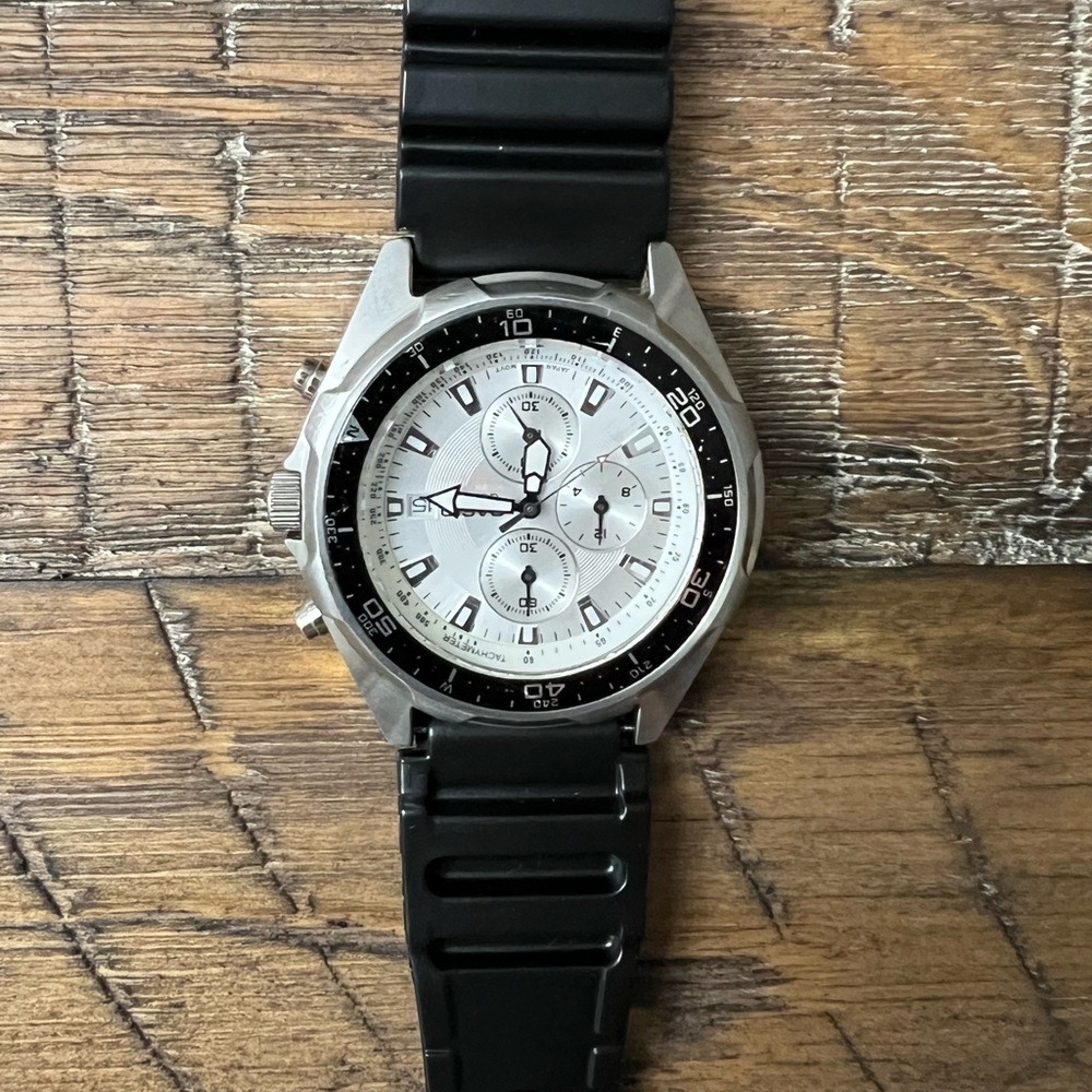 Casio stainless steel men’s AMW-330 watch